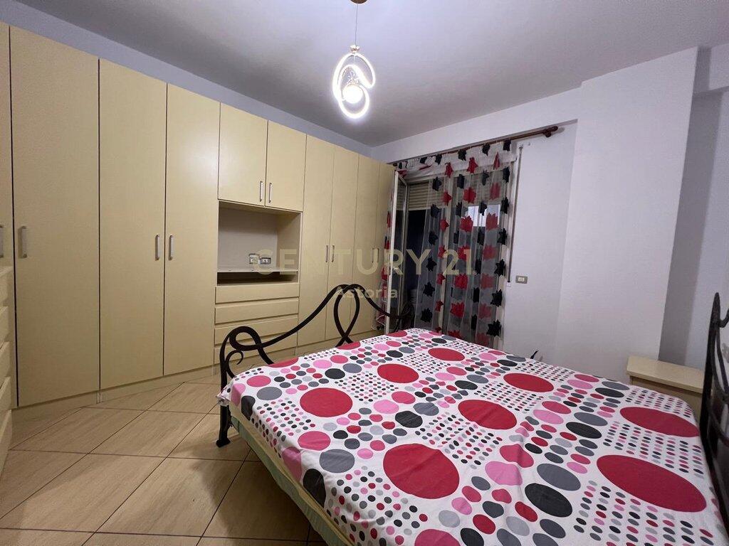 JEPET ME QERA APARTAMENT 2+1+2 PERBALL KOMPLEKSIT DELIORGJI