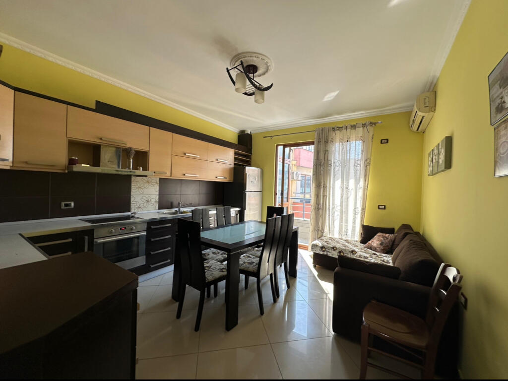 APARTMENT 3+1+2+Parking NEAR ASTIR ROUNDABOUT !