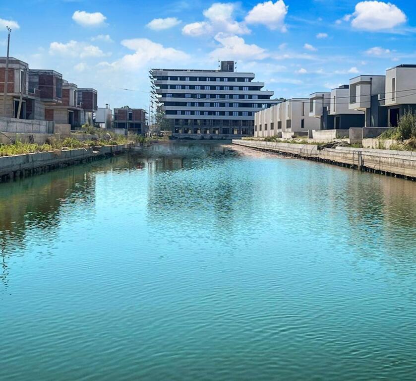 🏡 Shitet Duplex 2+1 me Pamje Fantastike – Turquoise Marina, Gjiri i Lalzit (Hamallaj)
