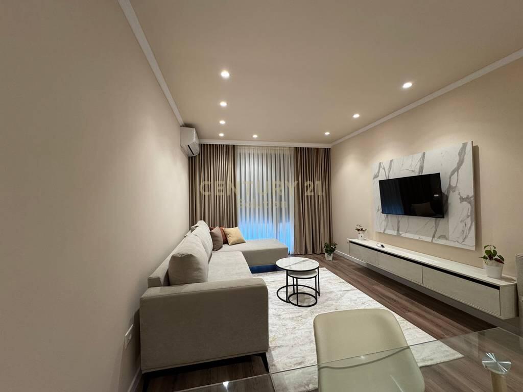 FOR RENT 1+1 + PARKING SPACE NEAR THE HOSPITAL