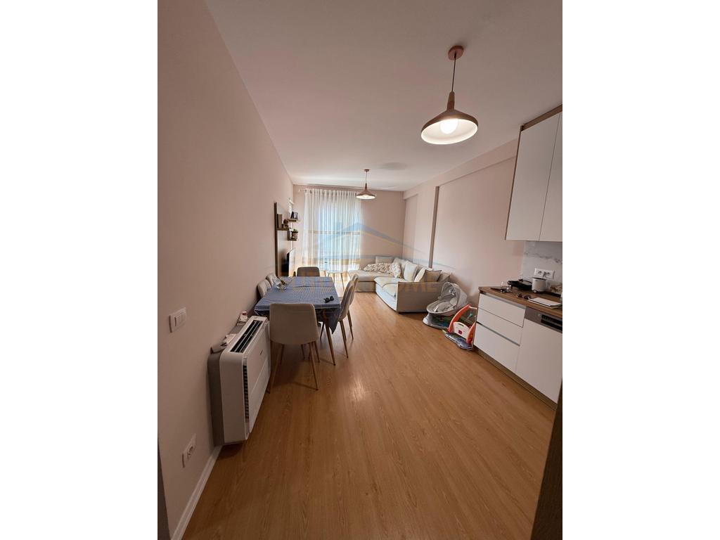 In vendita, Appartamento 2+1, Univers City, Tirana