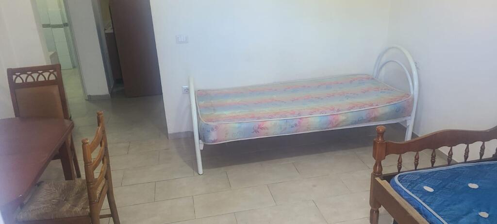 APPARTAMENTO 1+1 .260 EURO. EX MERCATO ELETTRICO