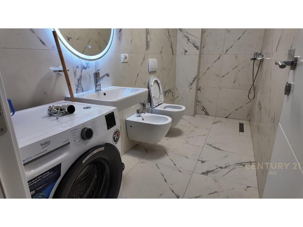 APARTAMENT 1+1 ME QIRA – PRANË SHKOLLËS SË KUQE