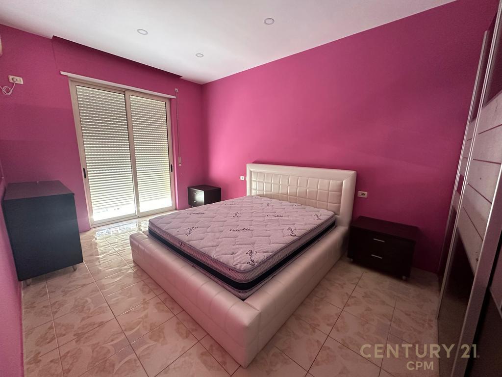 Apartment 2+1 for rent at Hoxha Tahsim