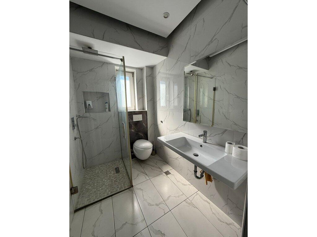 TE ISH STACIONI I TRENIT! JEPET ME QERA APARTAMENT 2+1