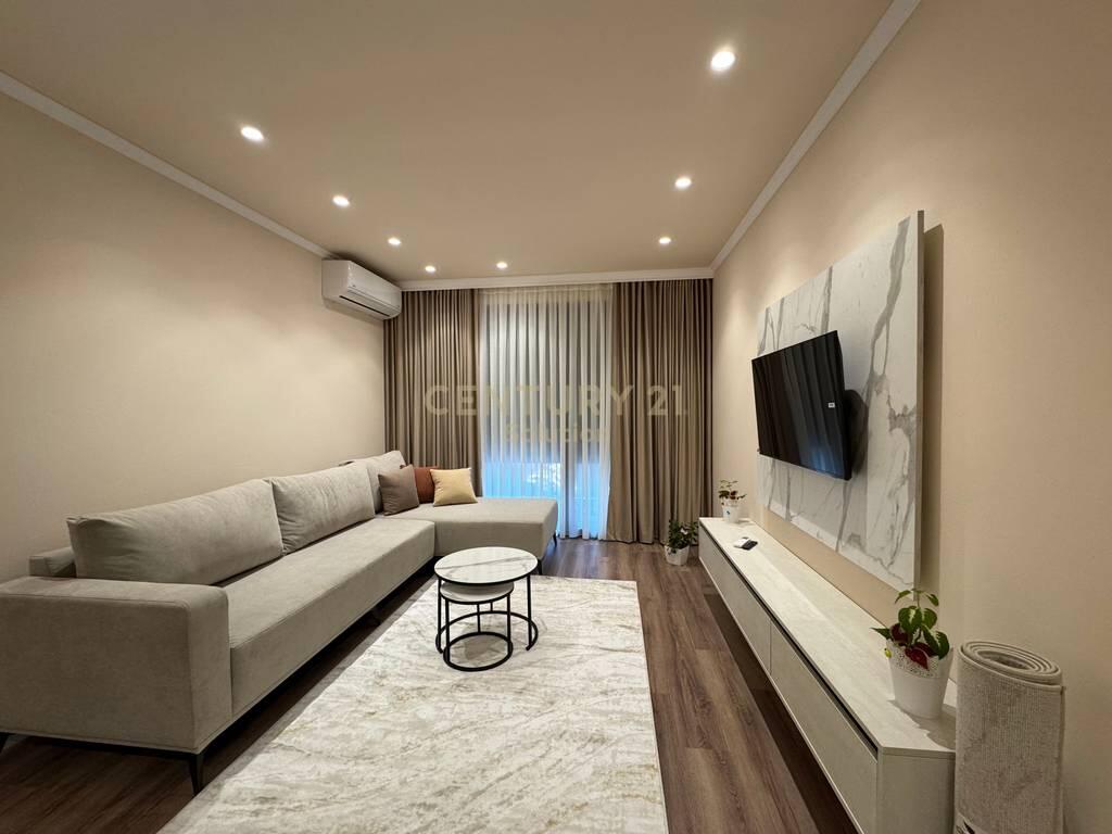 FOR RENT 1+1 + PARKING SPACE NEAR THE HOSPITAL