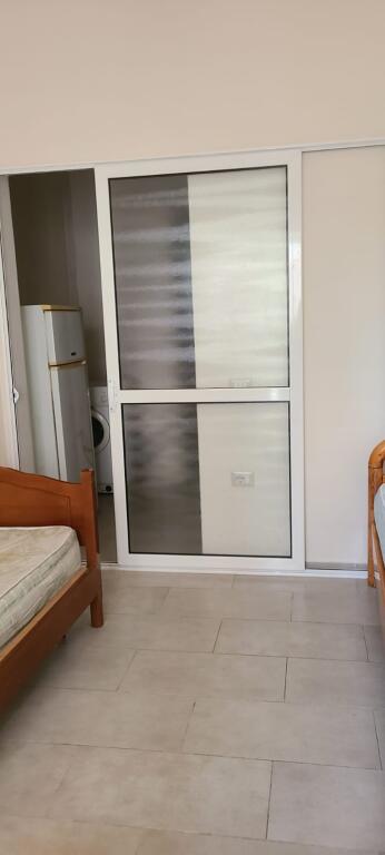 GARSIONERE 23000 LEKE.ISH TREGU ELEKTRIK