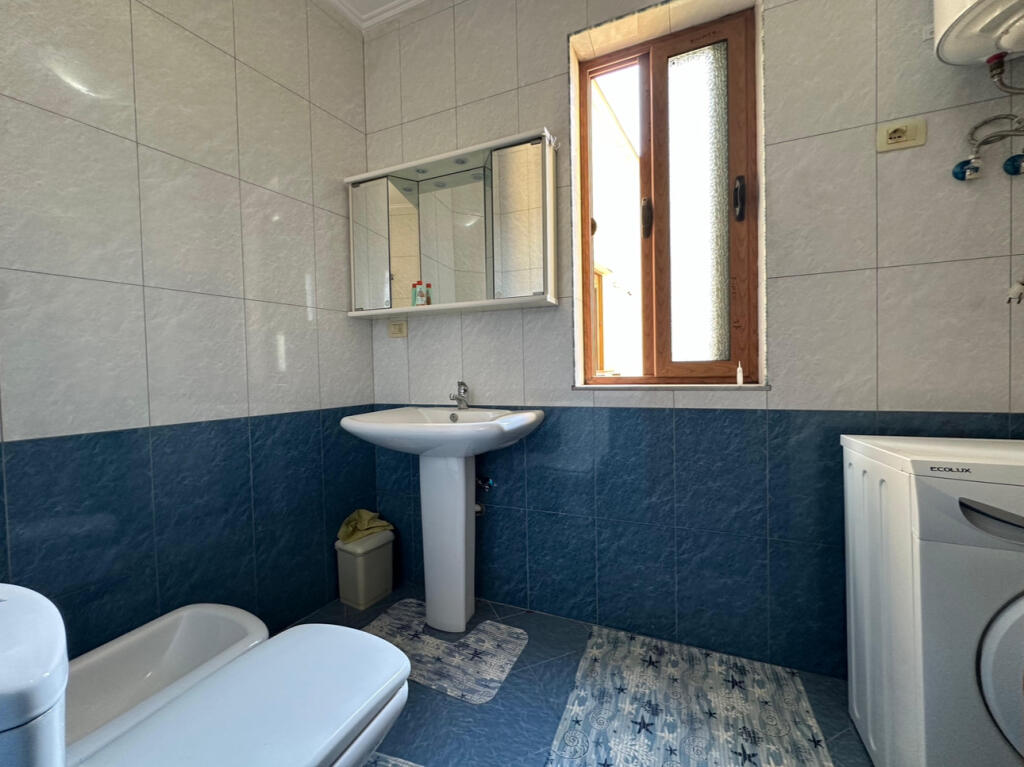 APARTMENT 3+1+2+Parking NEAR ASTIR ROUNDABOUT !