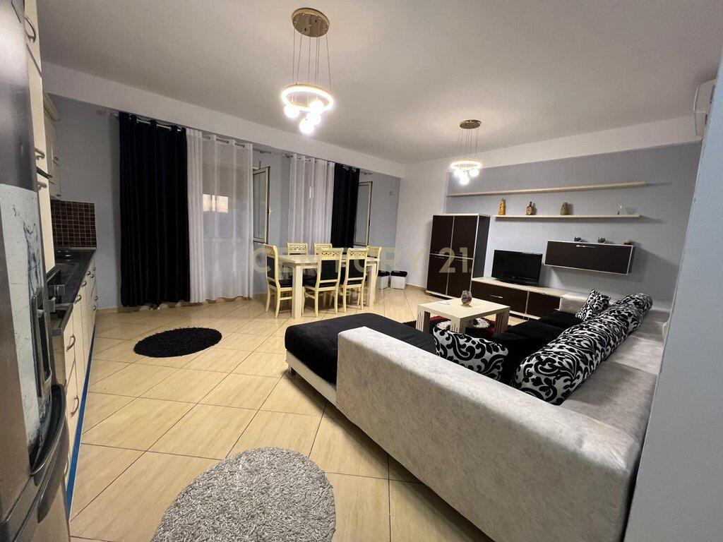 Affittasi appartamento 2+1+2 vicino al complesso Delijorgji