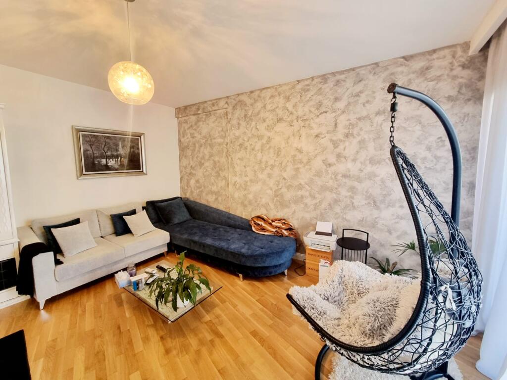 SUPER APARTAMENT ME QERA NE ASTIR
