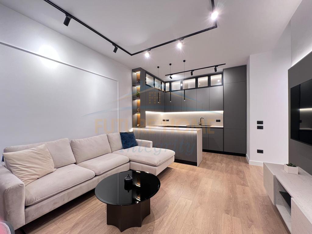 Shitet, Apartament 2+1, Porceln, Tiranë.