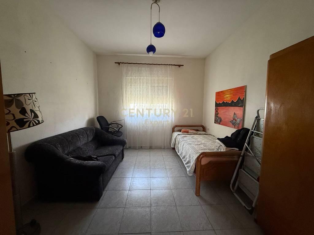 3+1 APARTMENT FOR RENT – 2nd FLOOR OF THE VILLA, BRRYLIT AREA