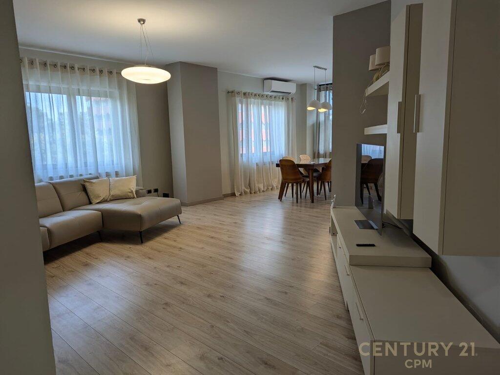 Apartment 3+1 + parking for Rent near Nobis
