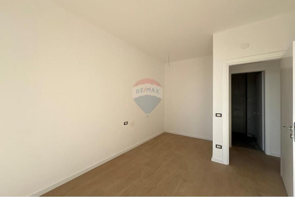 Apartament 1+1 Ne Shitje Te Mine Peza!