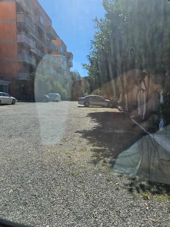 🏡 Shitet apartament në Malin e Robit, kati i 3 banim (pa ashensor), sipërfaqe 86 m² në certifikatë.