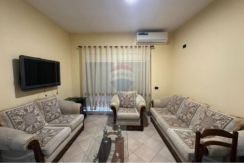 Jepet Apartament 2+1 Tek Eleonora !