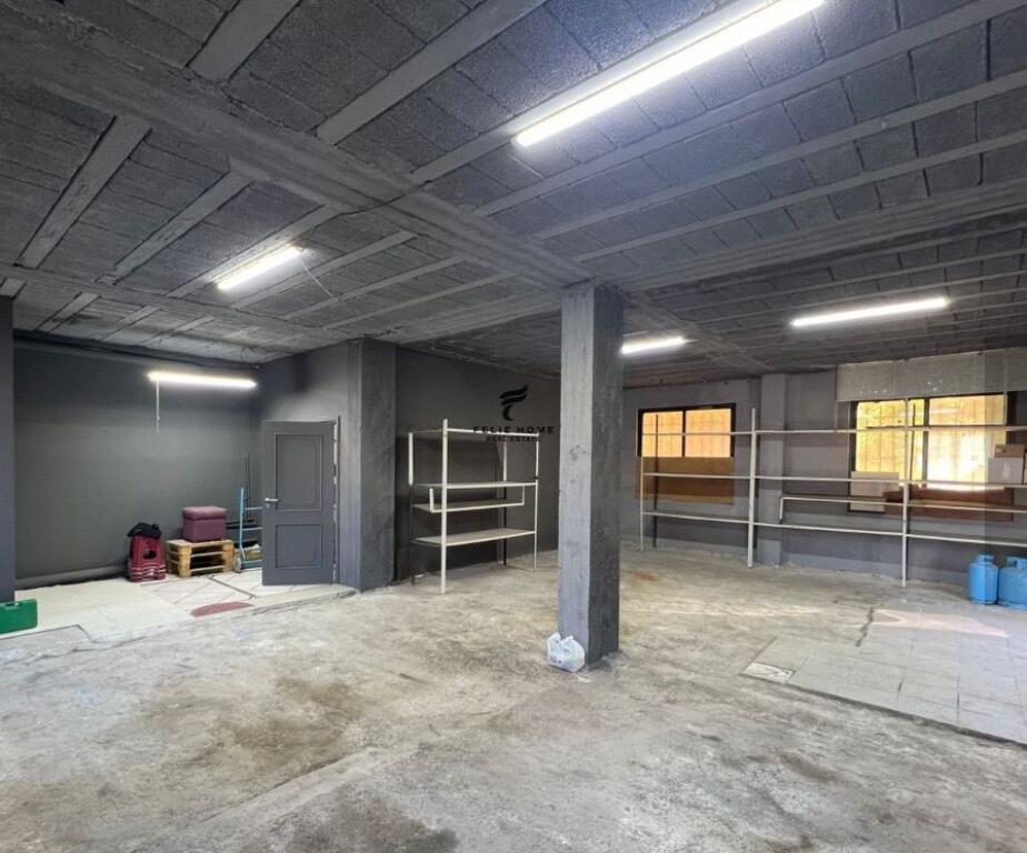 WAREHOUSES FOR RENT 120 M2 LAPRAKE 900 EURO