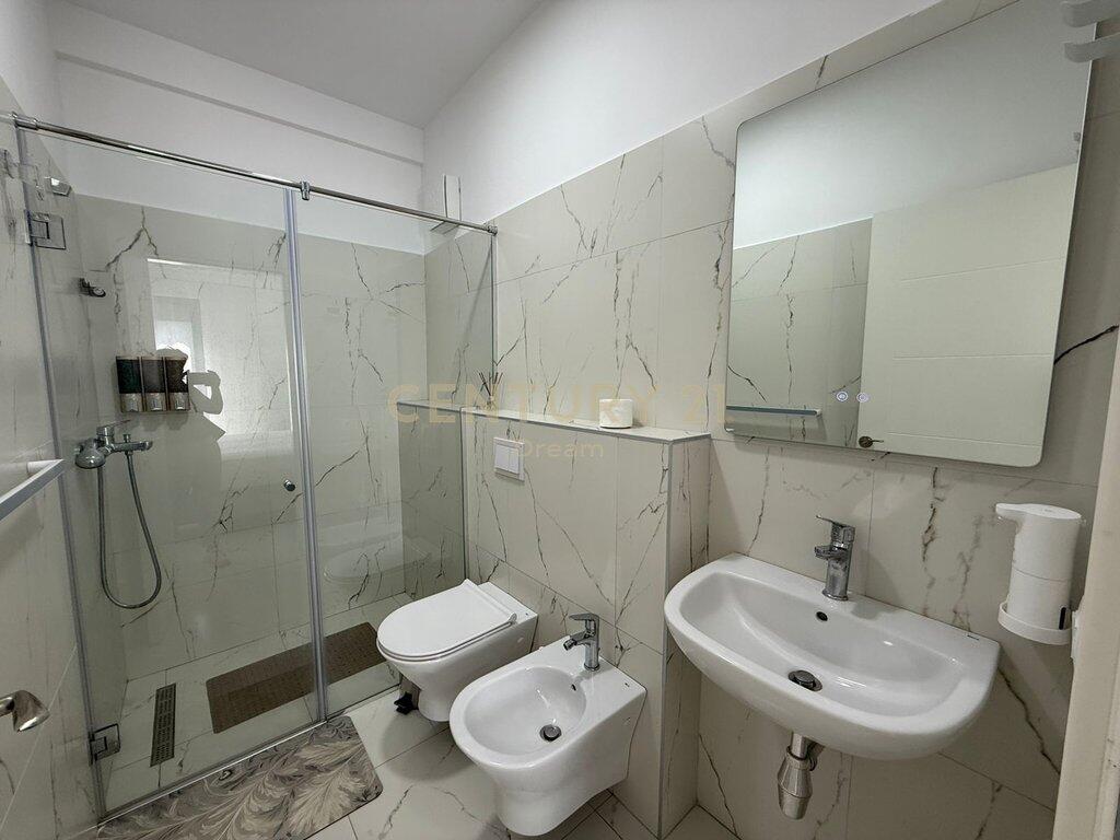 Tek ASL2 !Jepet me Qira Apartament 2+1+2