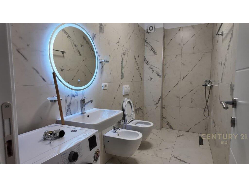 APARTAMENT 1+1 ME QIRA – PRANË SHKOLLËS SË KUQE