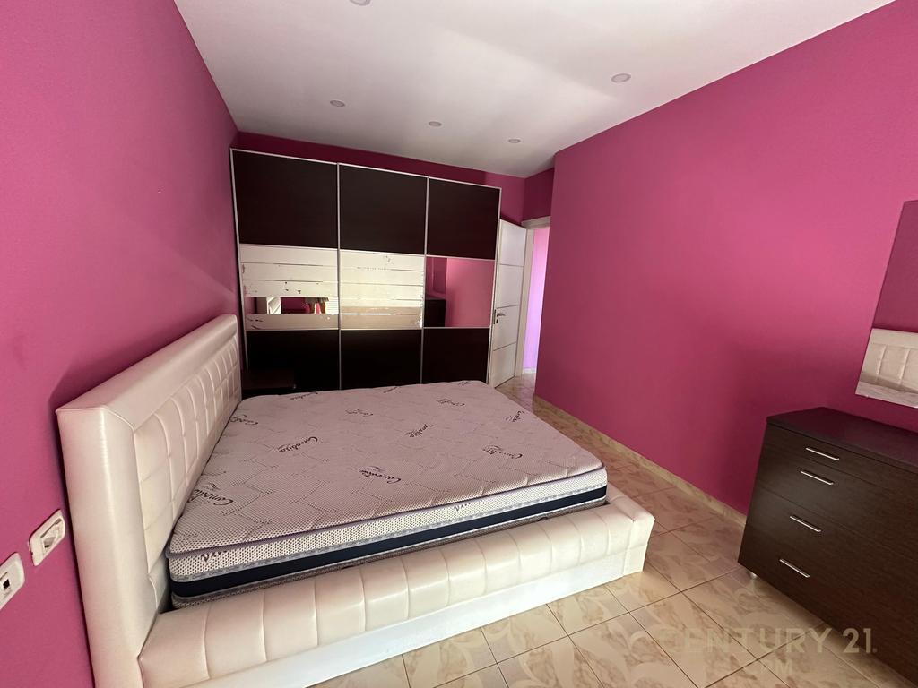 Apartment 2+1 for rent at Hoxha Tahsim