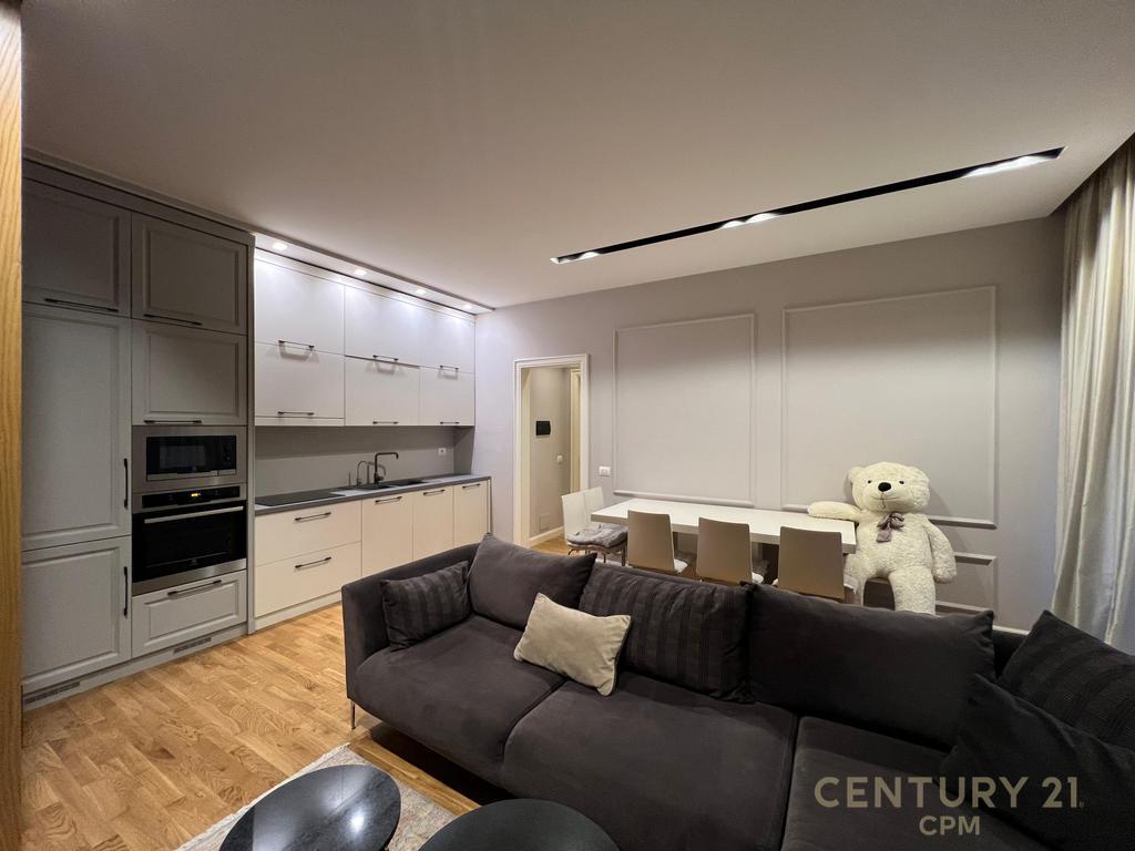Apartament 1+1 per Qira tek Kopshti Botanik! 700 € /Muaj