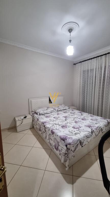 APARTAMENT 2+1+BLK ME QERA YZBERISHT 500 EURO