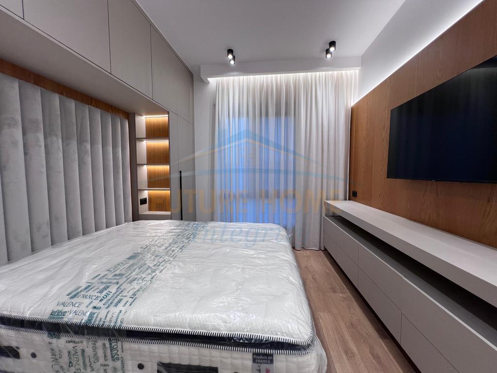 Shitet, Apartament 2+1, Porceln, Tiranë.