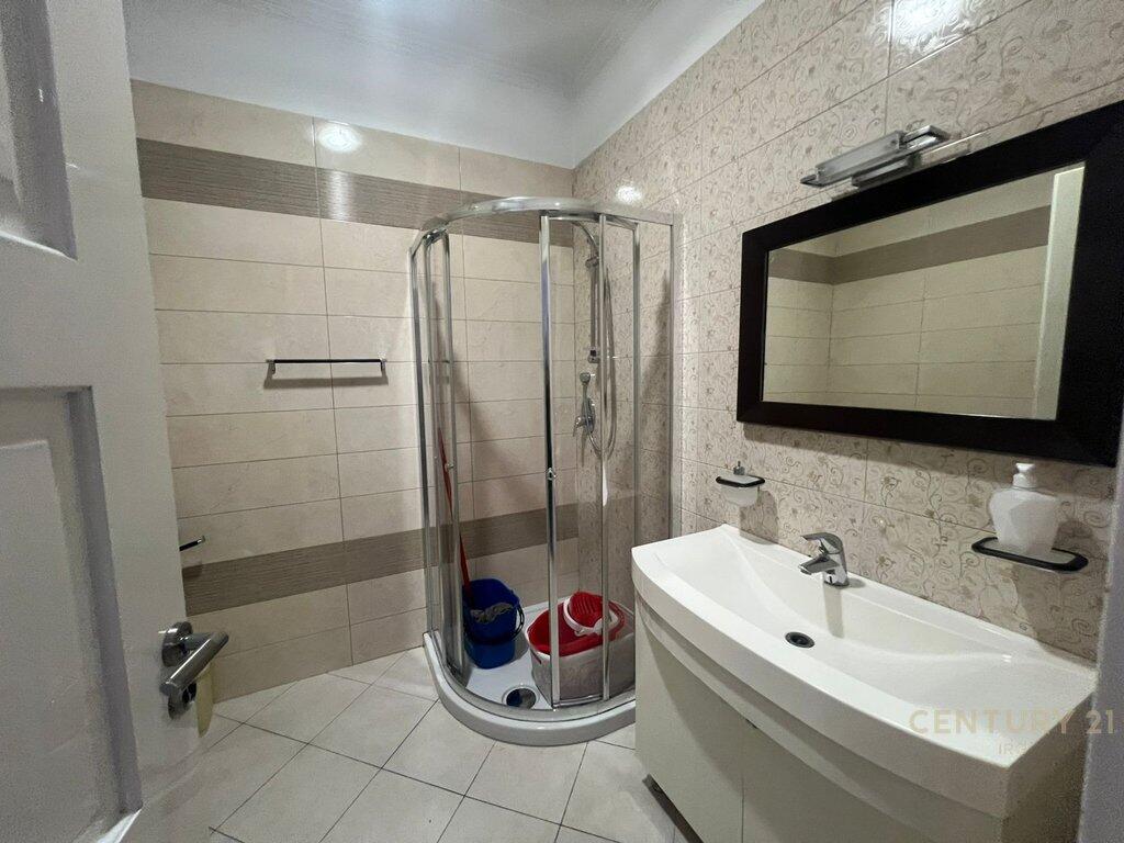 Apartament 3+1 me qera në Kompleksin Delijorgji, Tiranë 1,300 € /Muaj