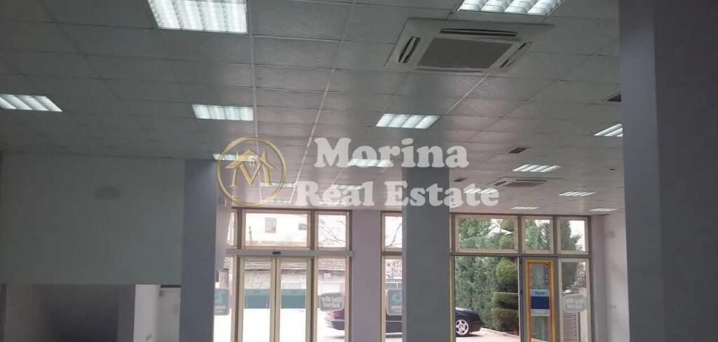 Rent, Business Premises, in Kamez, 1400 euros/month