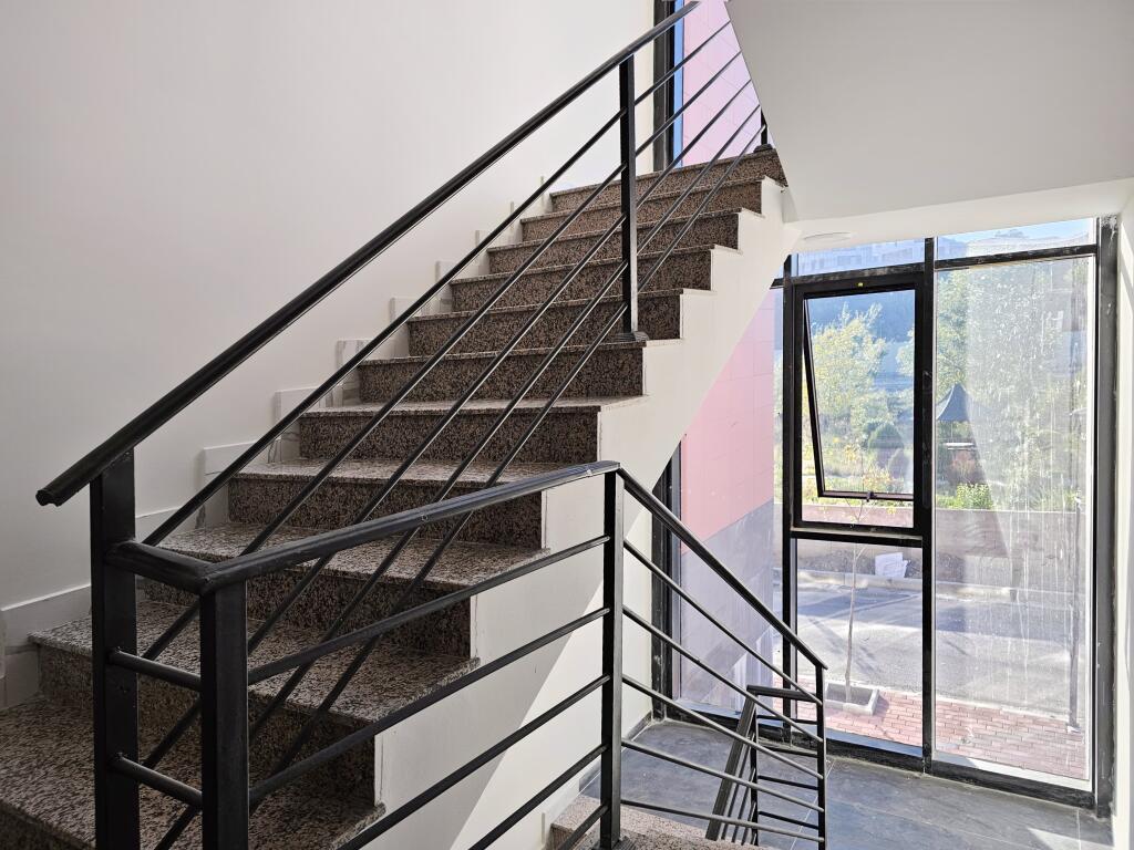 Super ap 2+1+2 in teg ( rose garden residence )