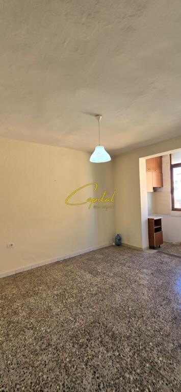 VENDESI APPARTAMENTO 1+1 21 DICEMBRE 125.000 EURO