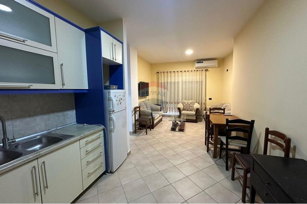 Jepet Apartament 2+1 Tek Eleonora !