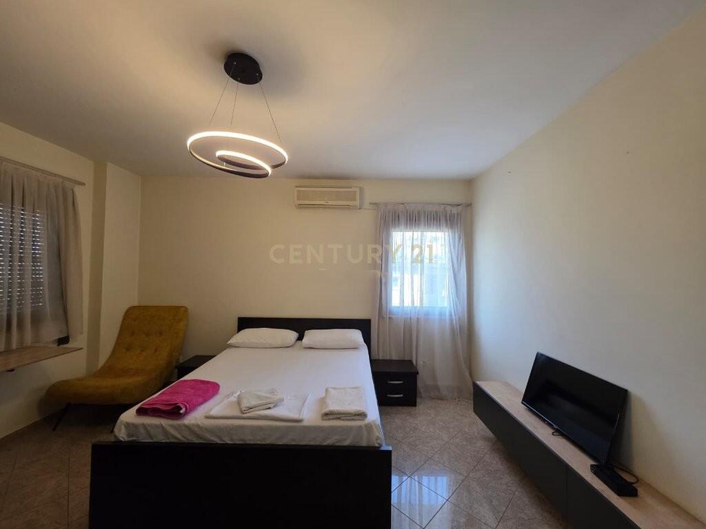 APPARTAMENTO 2+1+ POSTO AUTO IN AFFITTO VICINO A ''EYE OF TIRANA'', CENTRO