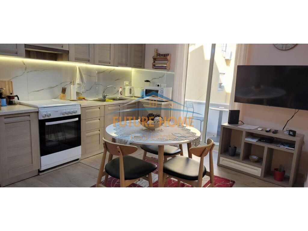 Qira, Apartament 2+1, Rruga Mine Peza, Qender, Tirane