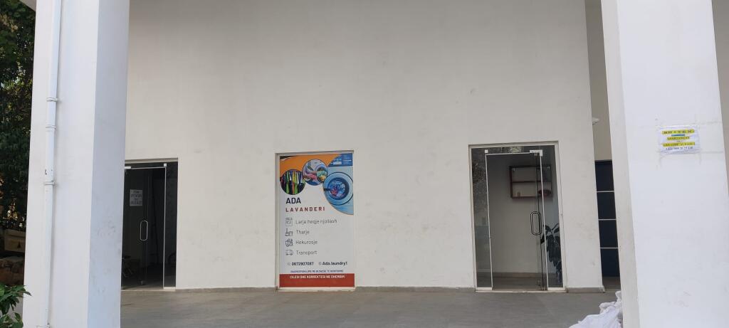 Negozio in affitto in via Barrikadave