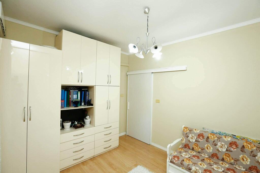 Affittasi appartamento moderno 2+1 a Mozaiku di Tirana
