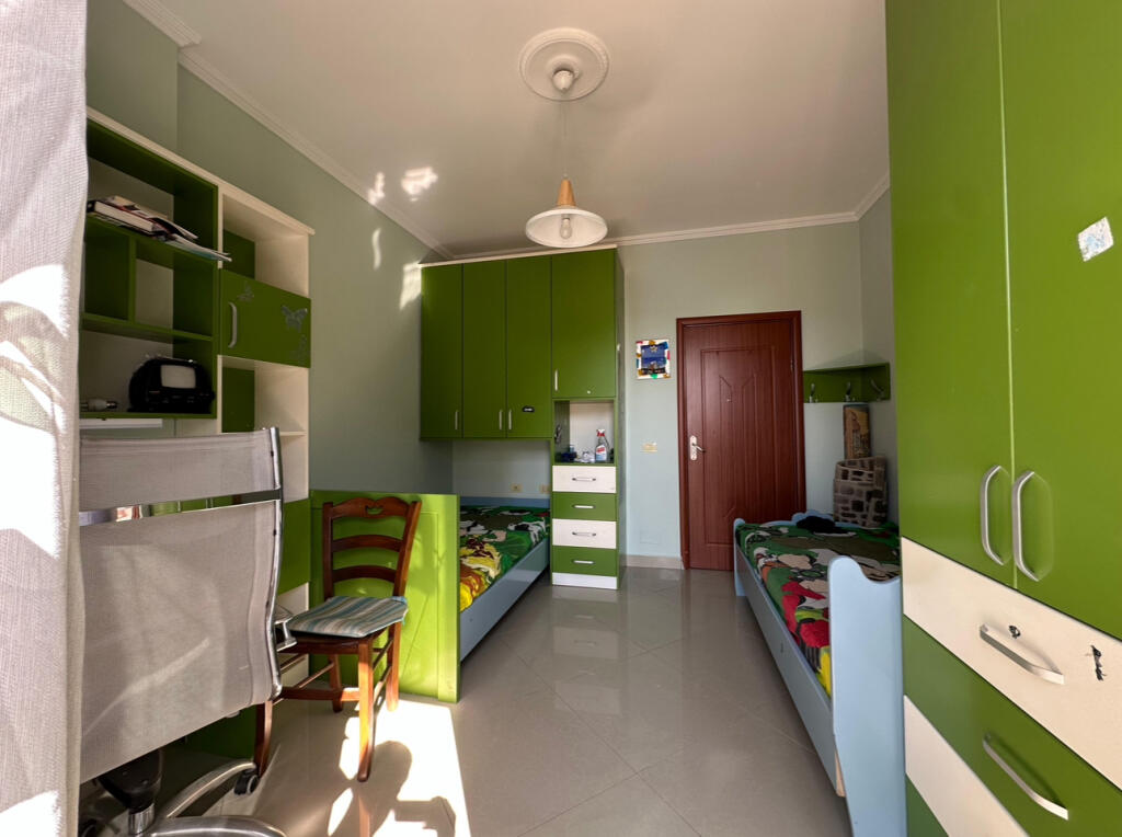 APARTMENT 3+1+2+Parking NEAR ASTIR ROUNDABOUT !