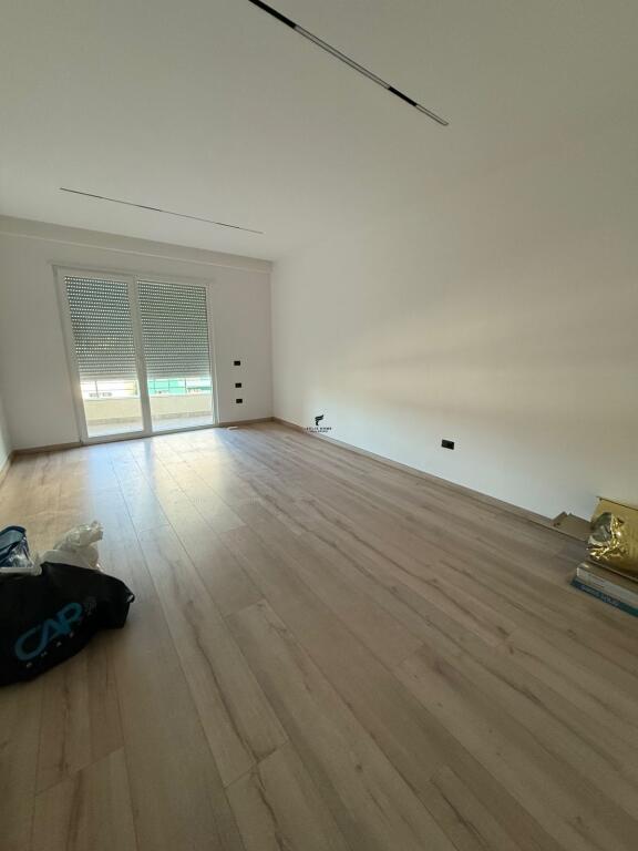 OFFICE FOR RENT 1+1 70 M2 PARIS MUNICIPALITY 700 EURO