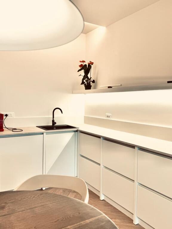 🏡 SUPER APPARTAMENTO 2+1 IN AFFITTO 📍Scuola Rossa