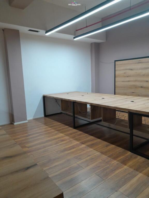 Ufficio in Affitto a 21 Dhjetori (ID BZ2279) Tirana