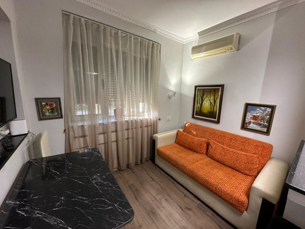 Apartament Ura e Tabakeve