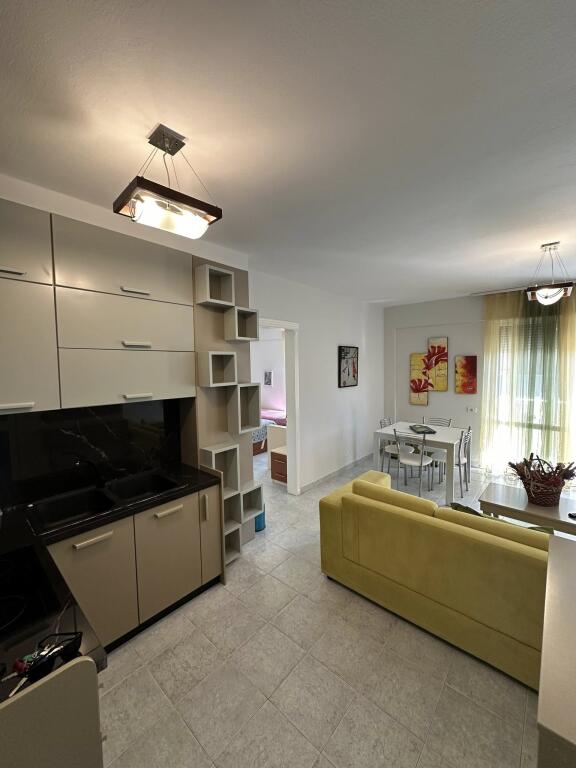 Apartament për shitje 1+1 + Ballkon LINJA E DYTË NË DET dhe Pamje nga Deti 📍Iliria,Plazh • 120.000€ ✅
