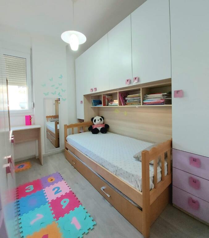 Appartamento moderno con 2 camere da letto vicino allo Zoo – 550 €/mese
