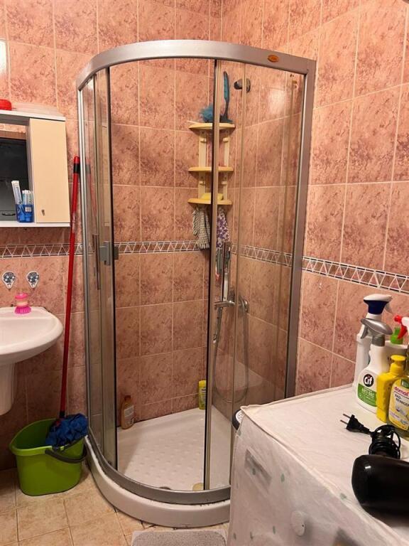 Apartment 2+1. Commune of Paris