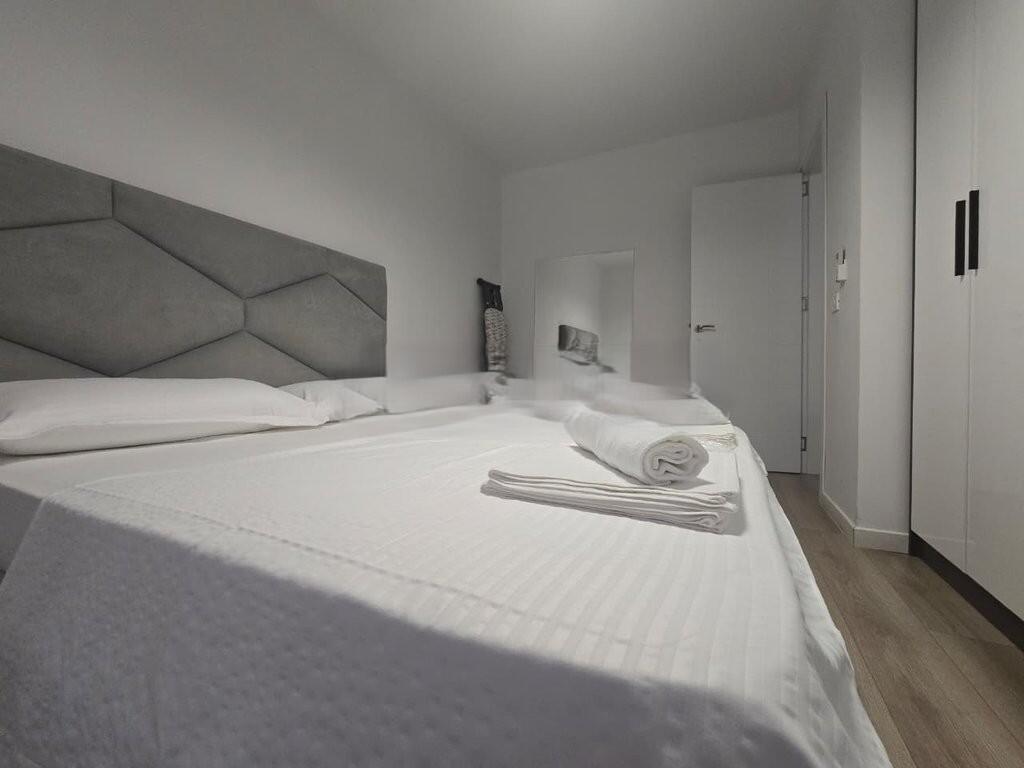 APARTMENT 1+1 FOR RENT AT WILLSON SQUARE! 650 € /Month