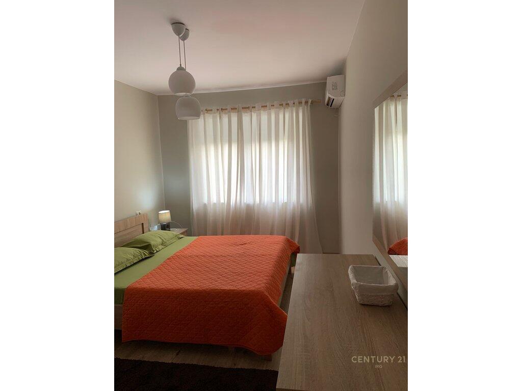 APPARTAMENTO 1+1 IN AFFITTO, PIAZZA SKENDERBEJ - CENTRO.
