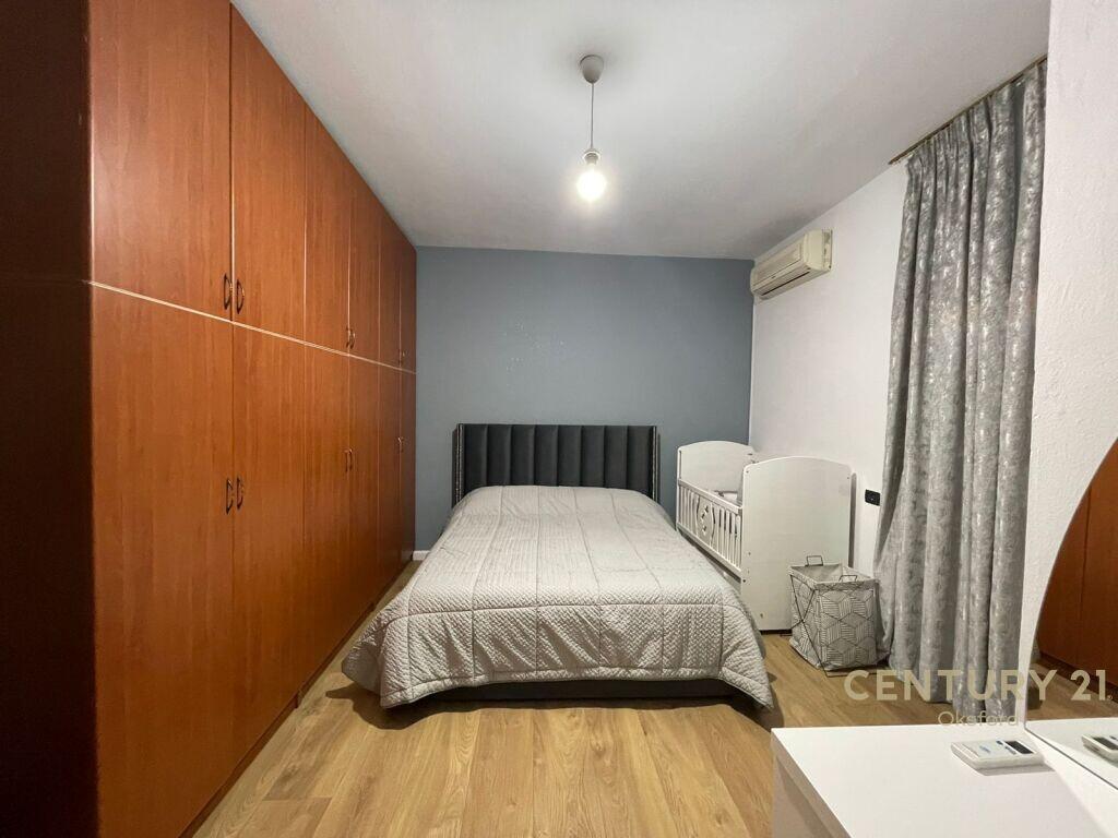 JEPET ME QIRA APARTAMENT 2+1+2 ME POST PARKIMI NE SELITE
