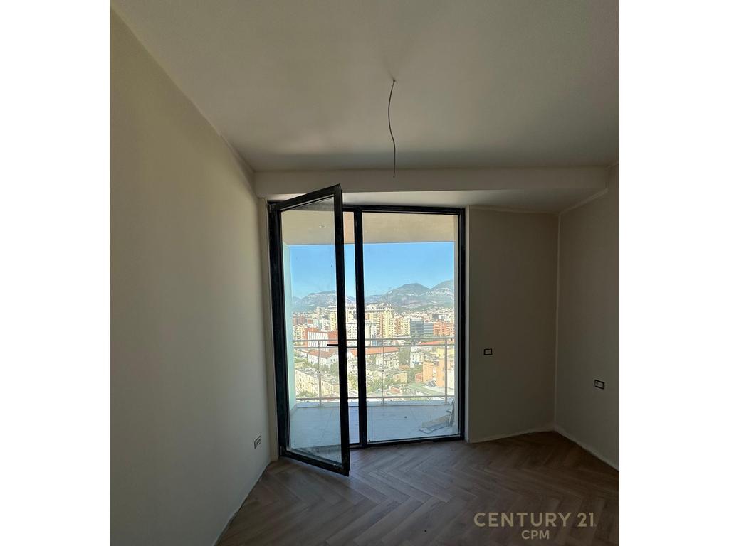 Jepet me qira apartament 2+1+2 për zyra, tek Golden Tower Residence!