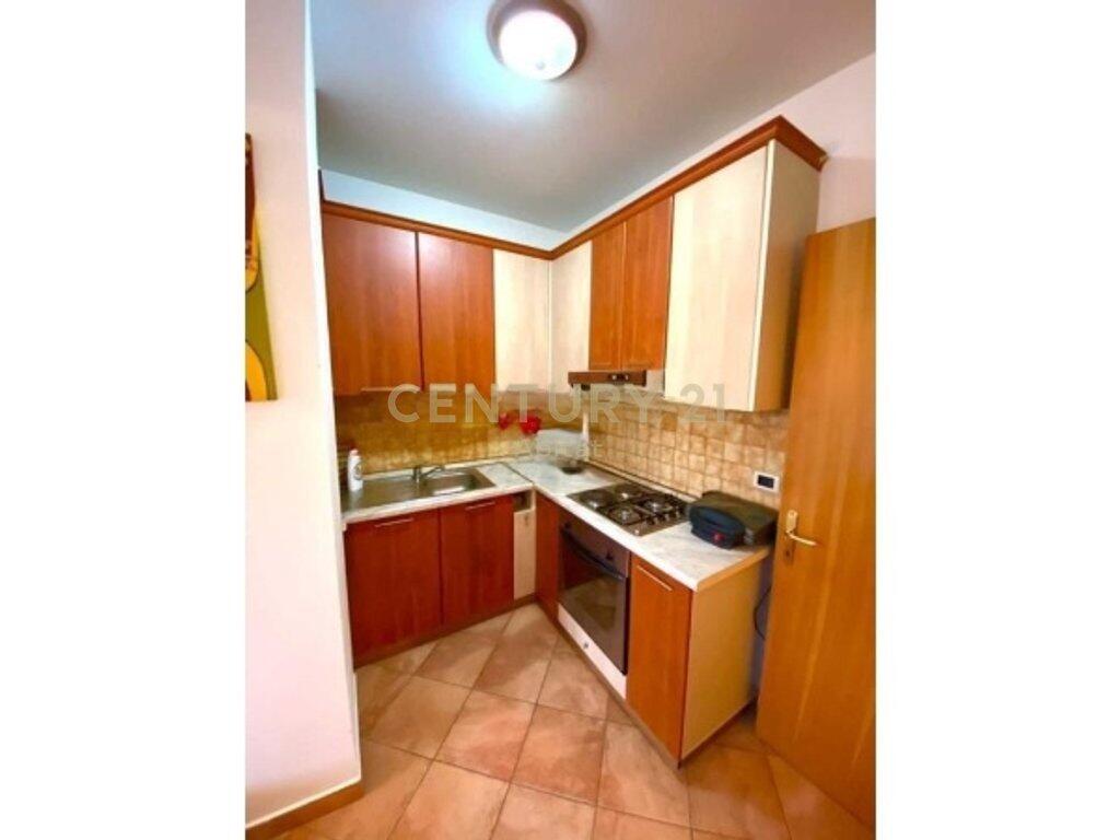 Affittiamo appartamento 1+1 in Via Kavaja