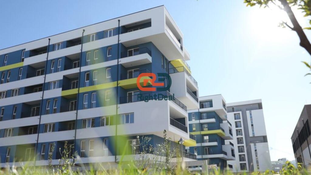 Okazion Kleringu! Tek Univers City, Shitet Dyqan Ideal Per Investim !!!